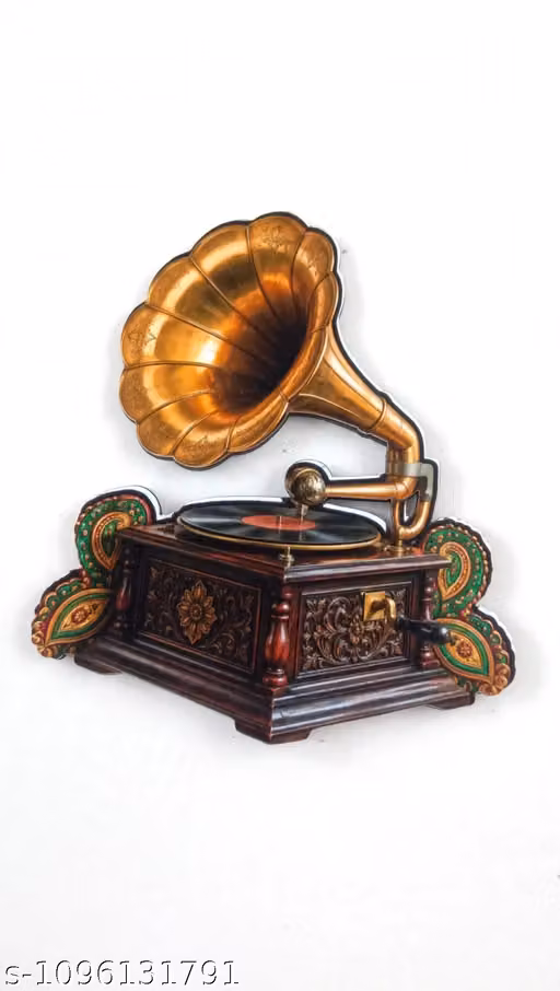 Vintage Gramophone Wooden Fridge Magnet – Retro Record Player Antique Music Decor