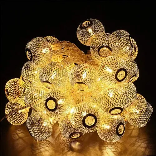 Golden Metal Lantern String Lights 16 LED 4 Meter