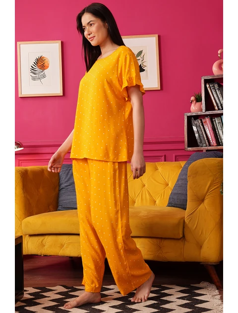 Clovia Women Rayon Printed Night Suit, Yellow