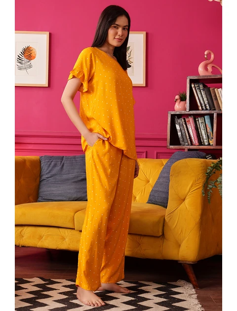 Clovia Women Rayon Printed Night Suit, Yellow