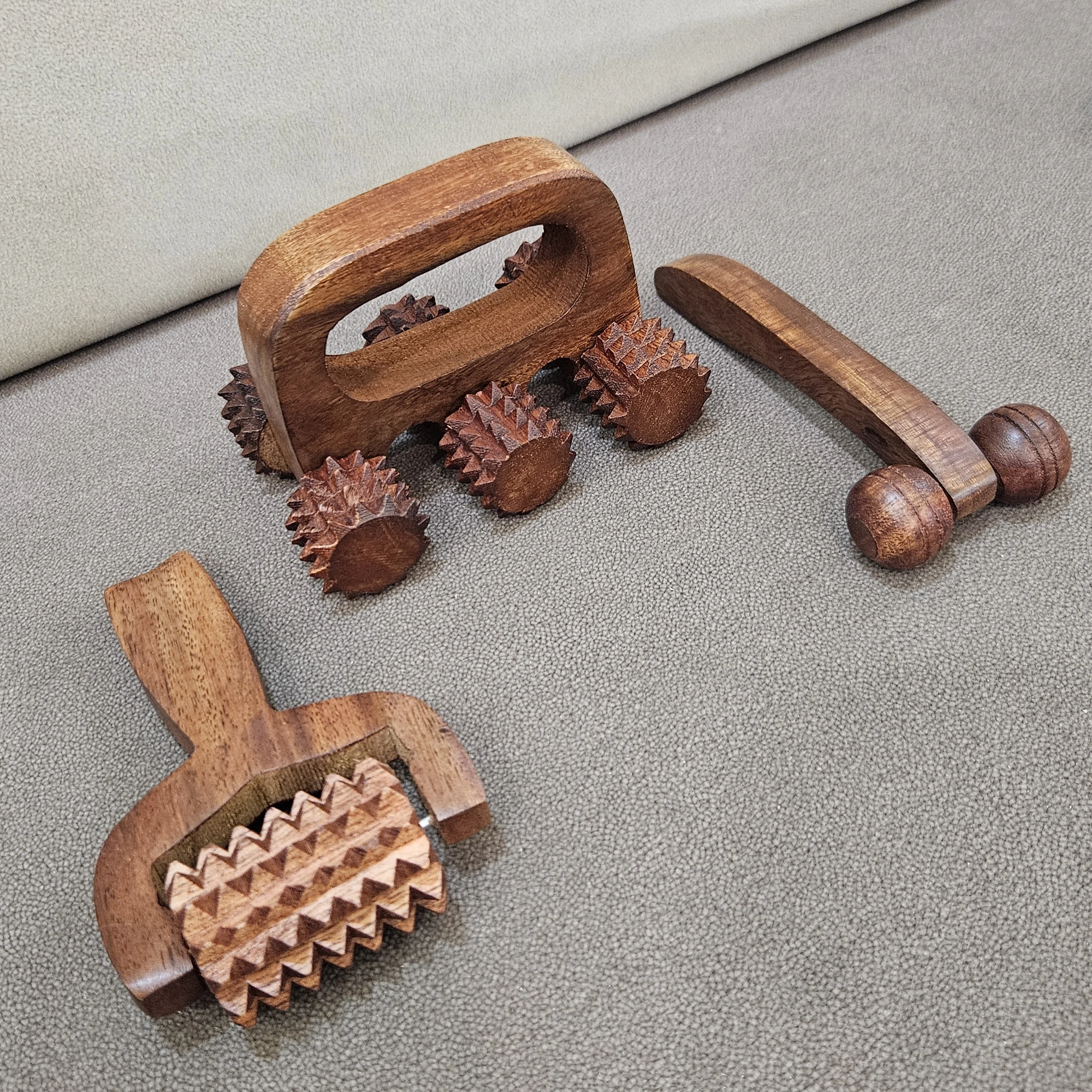 Master Arts Rosewood Acupressure Massager Set | Balyantra Head Massager | 6-Roller Body Massager | 2 Roller Face Massager for De-puff and Uplift skin.
