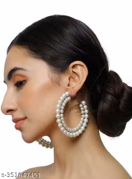 Women's Pearls Round Earrings Women's Pearl Hoop Earrings Fashion Women's Stylish Dabbale Round Drop Earrings