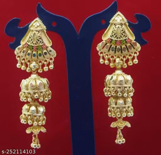 Professional earring golden