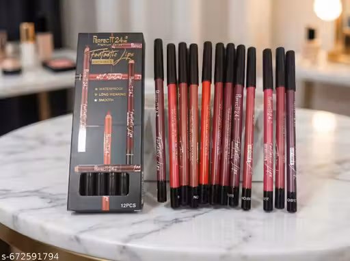 Lip liner set of 12 pcs Multicolor
