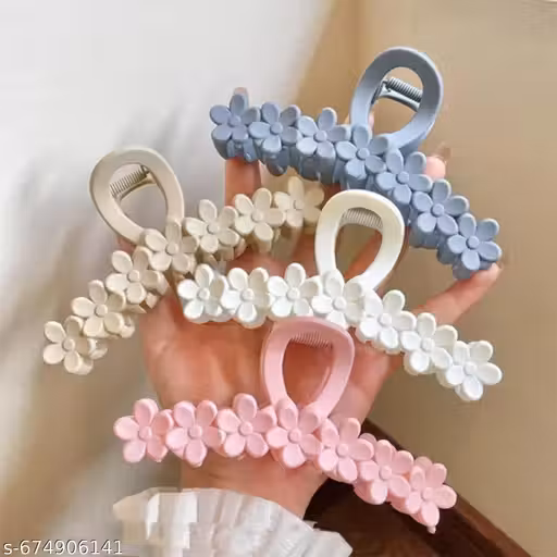 Freebies Pack of 3 Flower Hair Claw Clips | Stylish Korean Hair Accessories for Women | Medium Hair Clutcher, Strong Grip, Trendy Hair Clips for Everyday Styling & Special Occasions