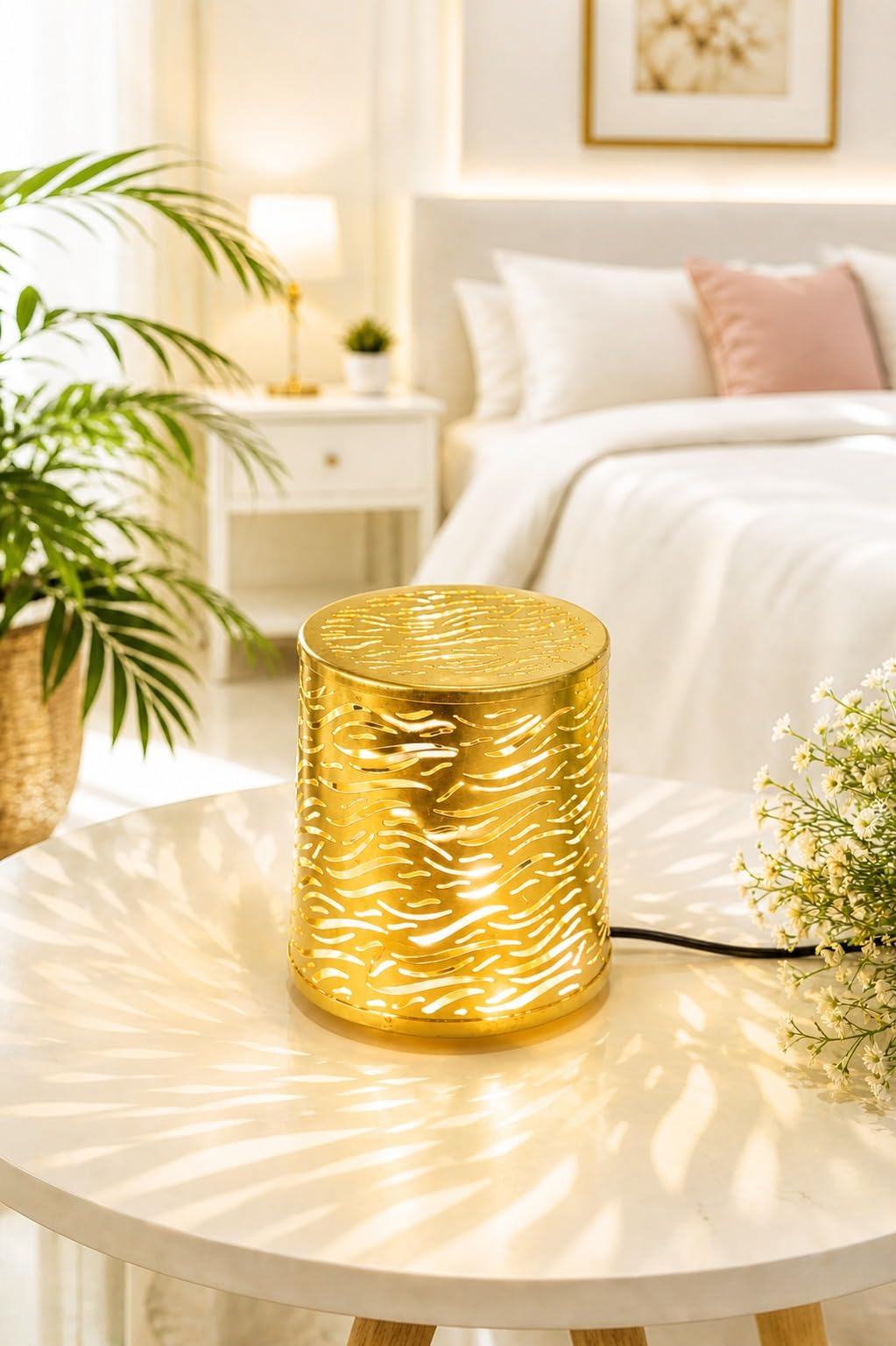Decorative Electric Moroccan Style,Aroma Oil Burner (Diffuser) for Home Fragrance with 10ml Aroma Oil R 1992