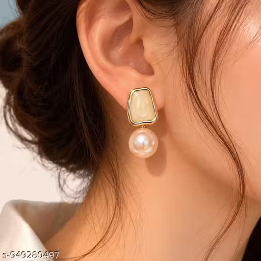 Luxury Irregular Ivory Enamel Pearl Drop Earrings for Women – Elegant Gold Tone Statement Bridal Earrings with Classic Round Pearl Dangle Jewelry for Wedding, Party & Evening Wear