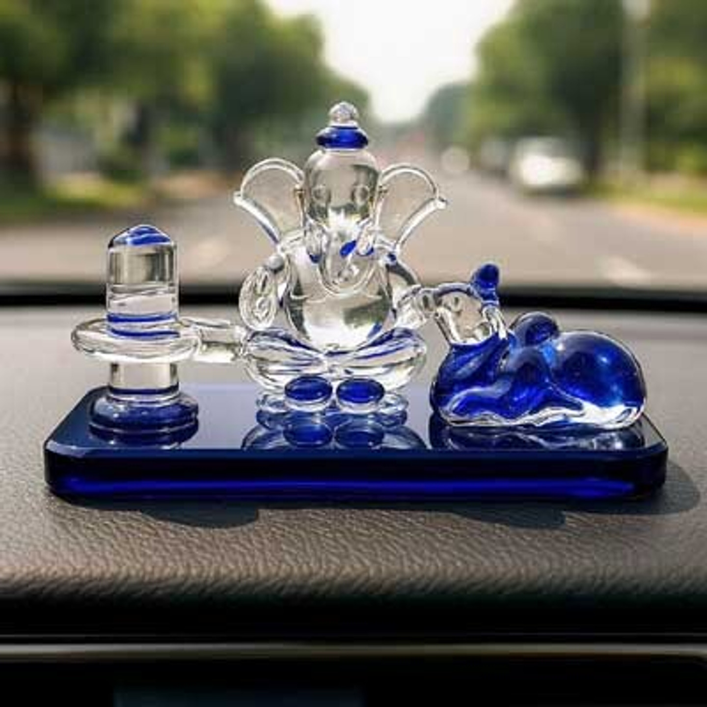 ITISHA ENTERPRESIS Ganesh Shivling with Nandi idoL crafted home décor piece is perfect pooja rooms Decorative Showpiece - 6 cm (Glass, Blue)