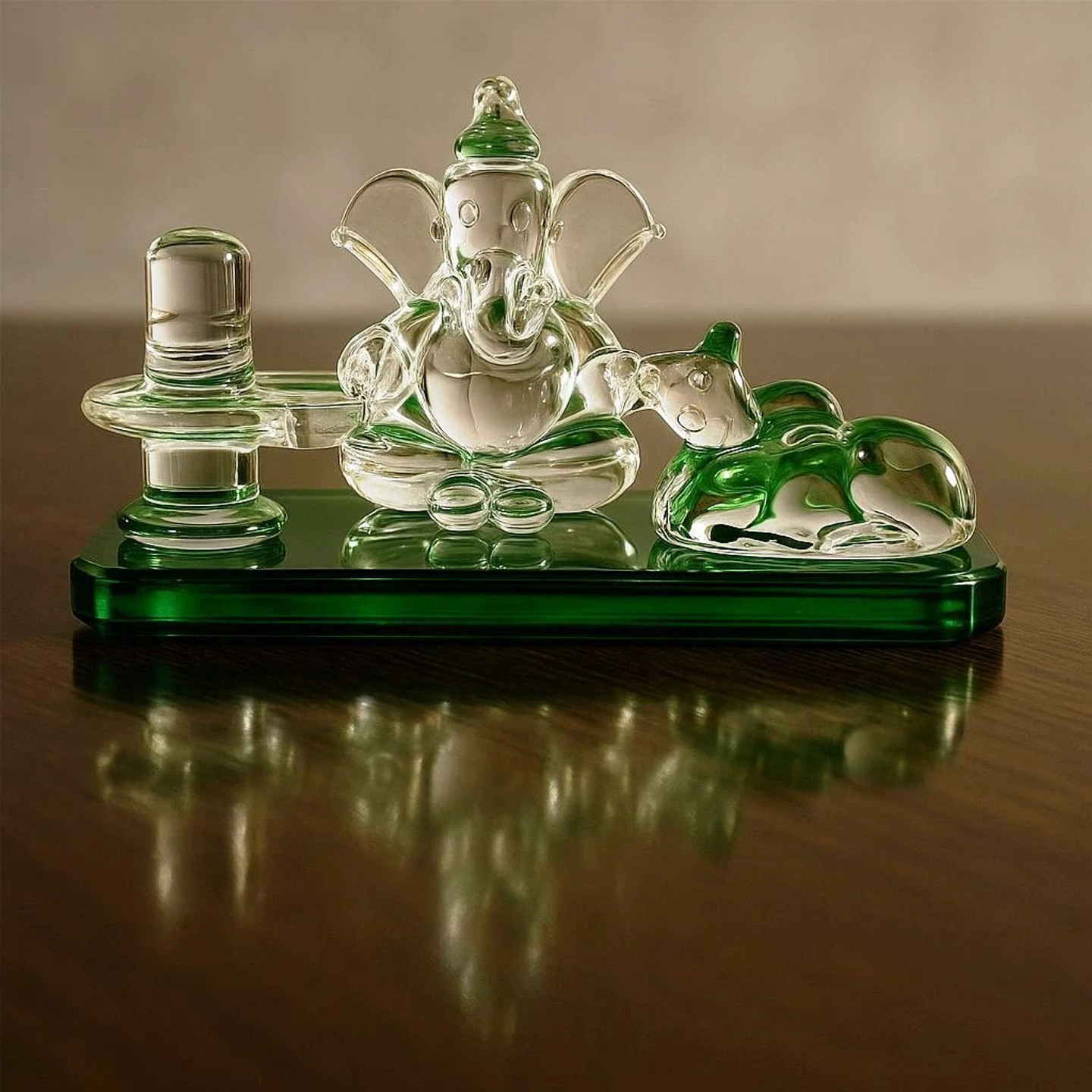 ITISHA ENTERPRESIS Decorative Showpiece - 6 cm (Glass, Green)