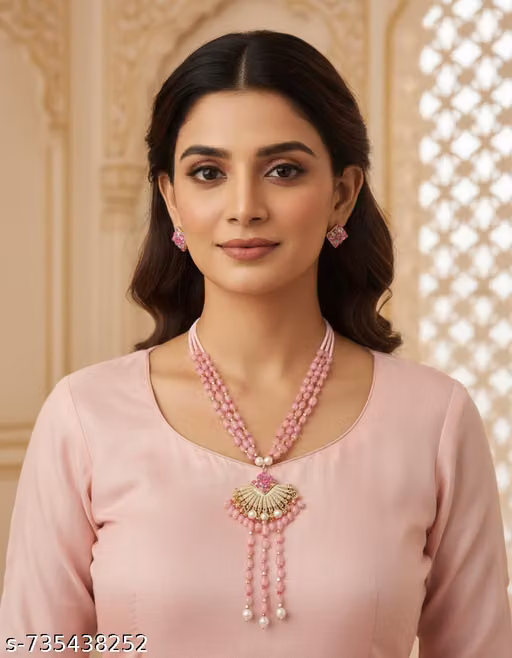 Roshal 2.O brand New necklace earring set of 1