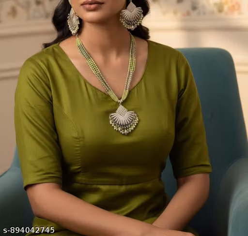ROSHAL 2.O fashion jewellery necklace earrings set of 1