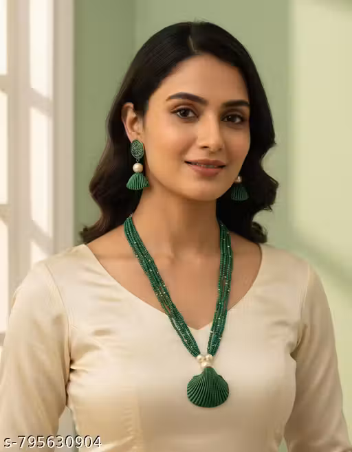 Roshal 2.O brand fashion jeweller New necklace earring set of 1