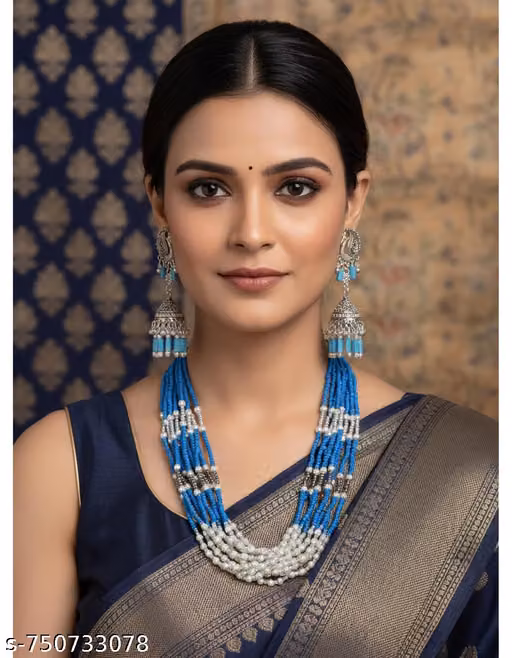 Roshal 2.O brand New necklace earring set of 1