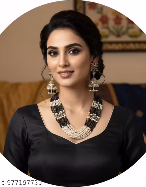 Roshal 2.O fashion jewellery necklace earrings set of 1