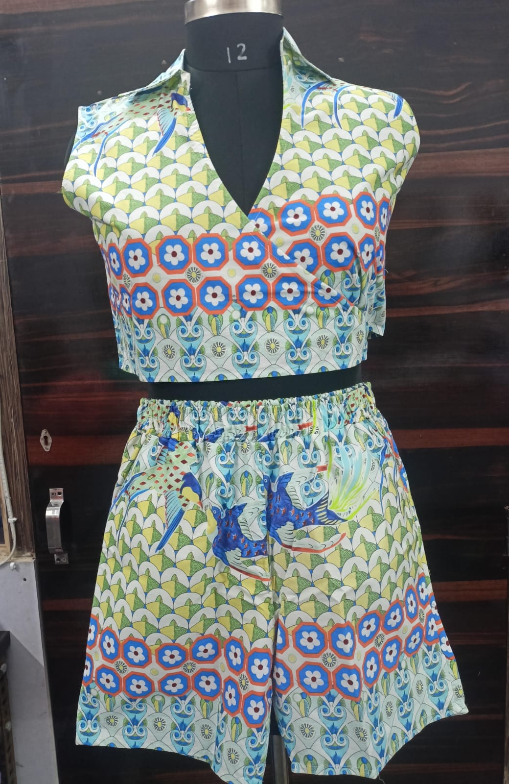 Gorgeous Women's Top-Bottom Set