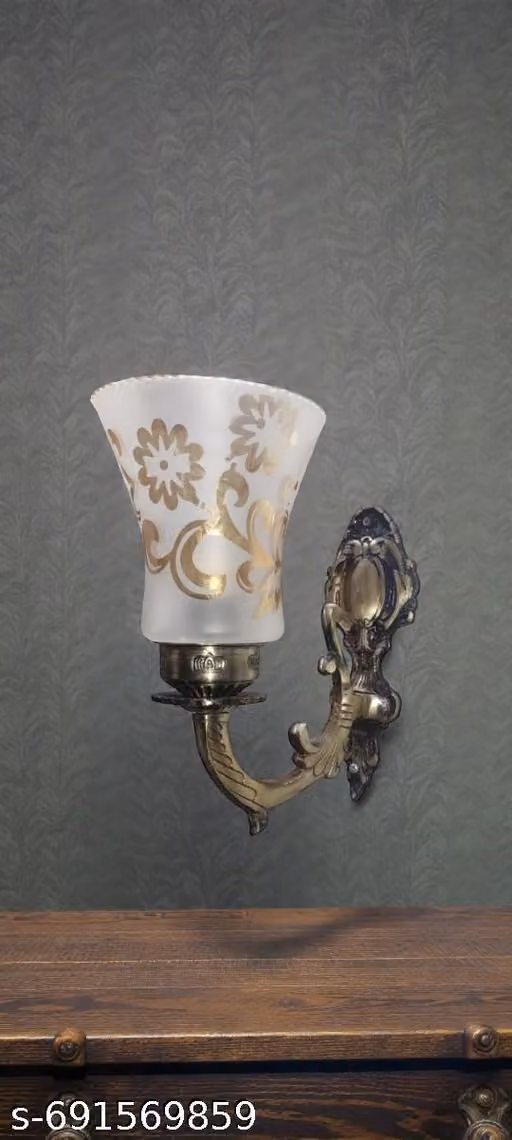 New ANTIQUE INIDAN DECENT WALL LIGHT Outdoor Light Downlight uplight Metal Base Wall Lamp/Light for Gift & Home Decorations.(Bulb not Included)(Made in India) (Pack of 1) Look Decorative Single Lamp Hanging Wall Light(Ac/, Glass)_(Without Bulb)