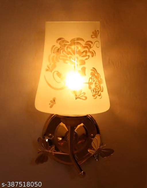 DECENT WALL LIGHT