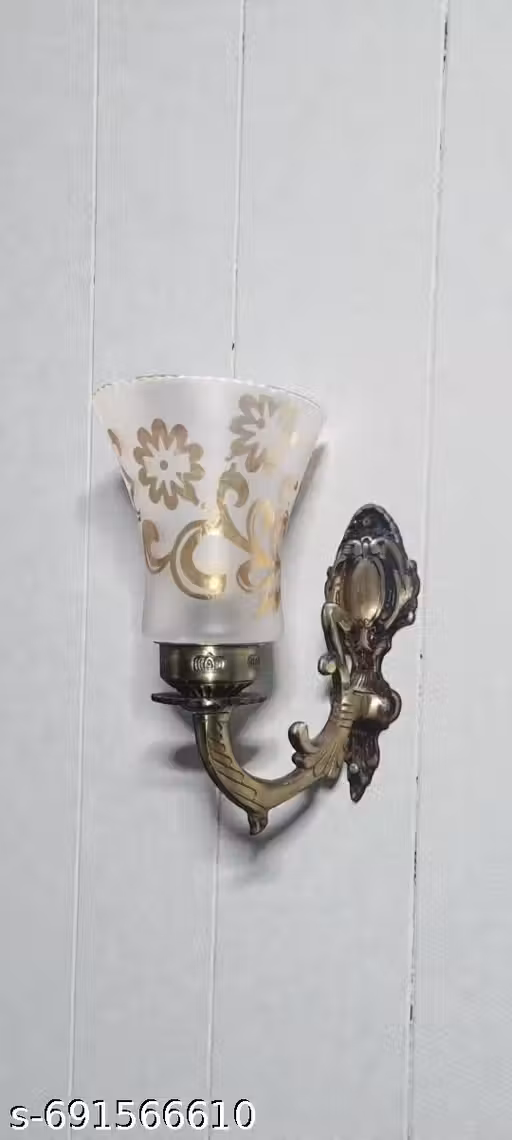 New ANTIQUE INIDAN DECENT WALL LIGHT Outdoor Light Downlight uplight Metal Base Wall Lamp/Light for Gift & Home Decorations.(Bulb not Included)(Made in India) (Pack of 1) Look Decorative Single Lamp Hanging Wall Light(Ac/, Glass)_(Without Bulb)