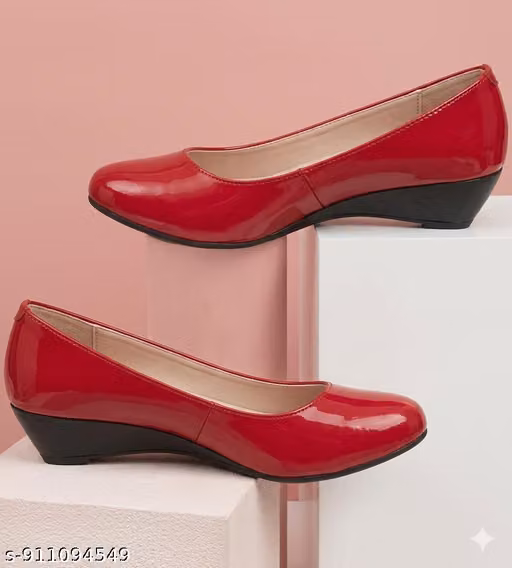 Unique Fashionable Women's Daily Use Stylish Bellies Or Ballerinas