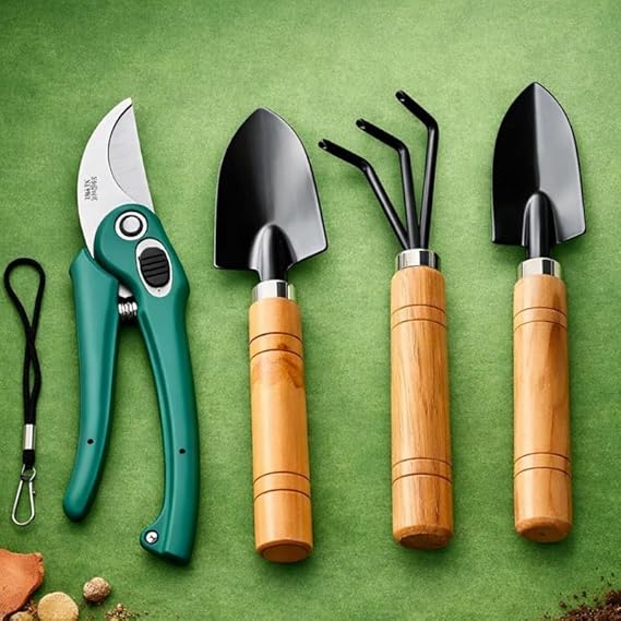 Green Snap Premium Gardening Tool Set with Pruning Shears, 4-Piece Hand Tools with Wooden Handles, Trowel, Cultivator, Rake, Alloy Steel, Rust Resistant