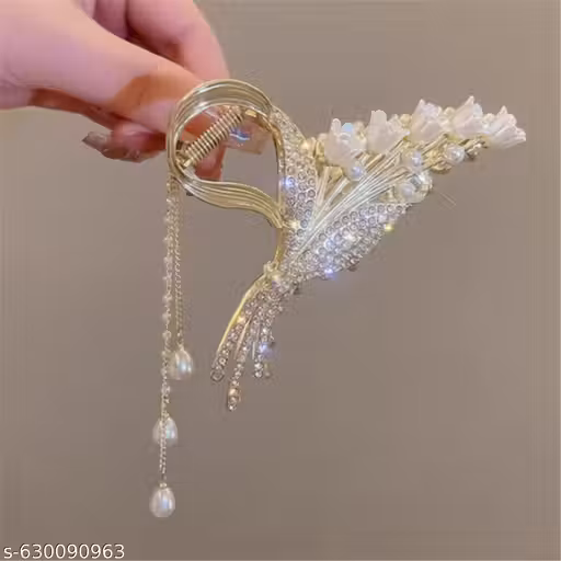 Freebies Golden Pearl Decor Hair Clutcher for Women | trendy hair accessories | long hair clip | stone clutcher | wedding hair clip | heavy clip | elegant accessories | fashion hair clip