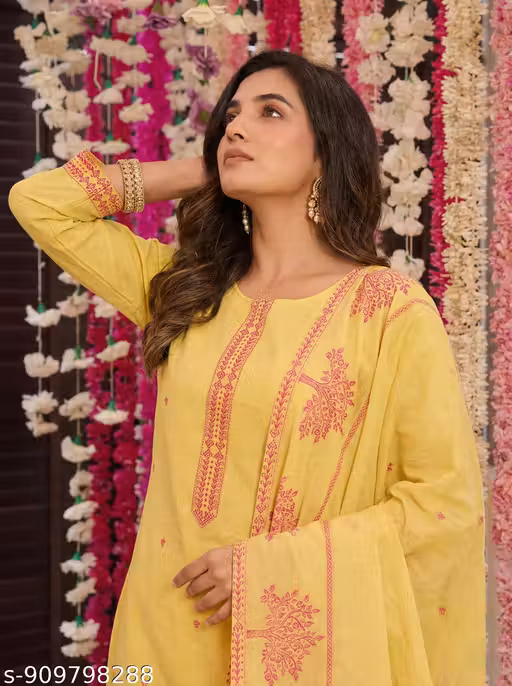 Elegant Embroidery Vichitra Silk Kurta Set with Designer Dupatta – Perfect for Wedding Receptions