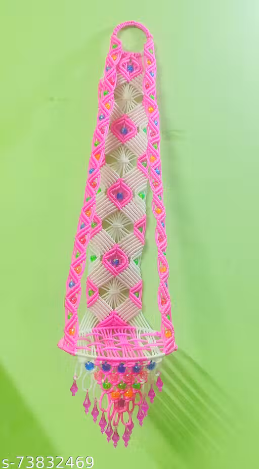 macrame teddy jhula in white& pink