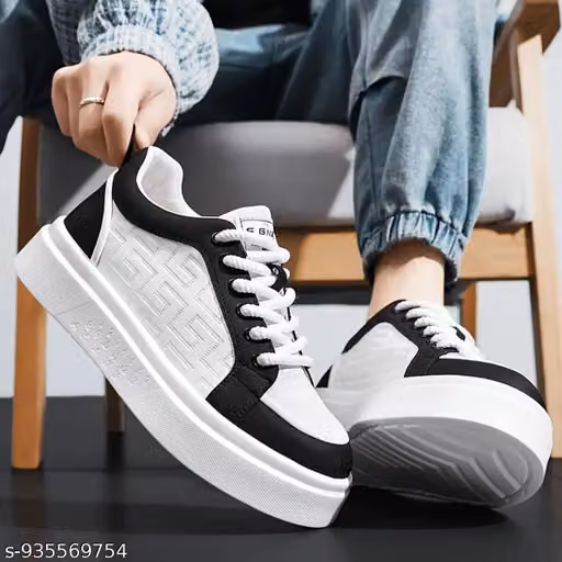 ShoesInn Men Black Chunky Platform Sneakers