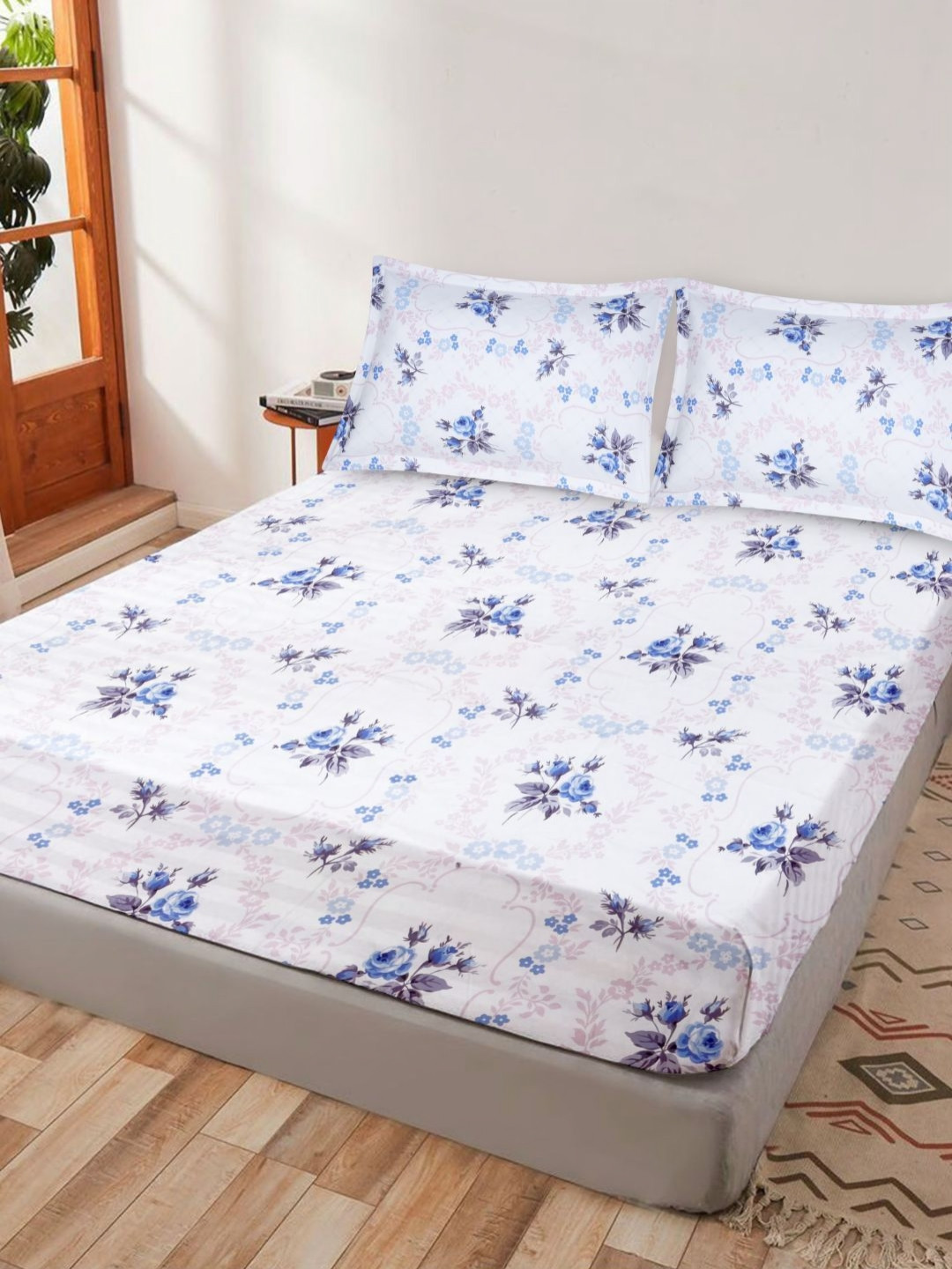 White Floral Cotton 300 TC King Fine Bedsheet with 2 Pillow Covers-274 x 274 cm