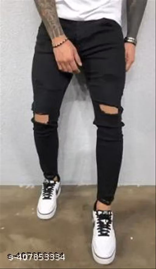 BLACK KNEE CUT JEANS
