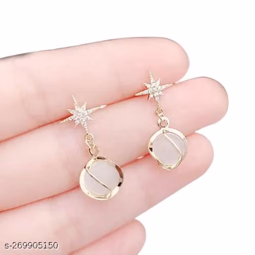 Latest Fashion Star Golden Earning For Women, your Loved, Birthday,Festival Earring and any Other Occasion (Star Golden Earning)