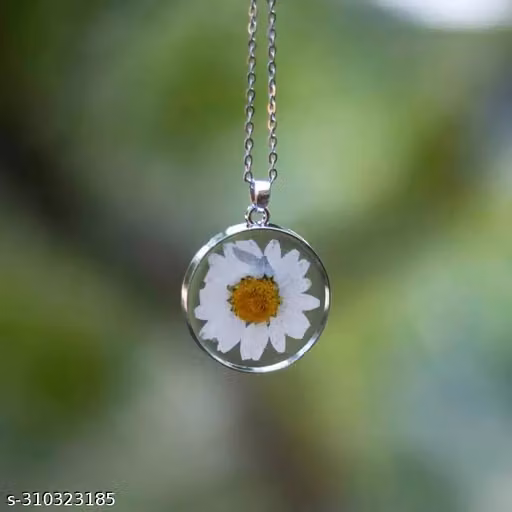 Elegant Four Leaf Clover Pendant Necklace for Women & Girls
