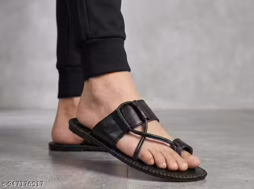 Relaxed Fashionable Men Flip Flops