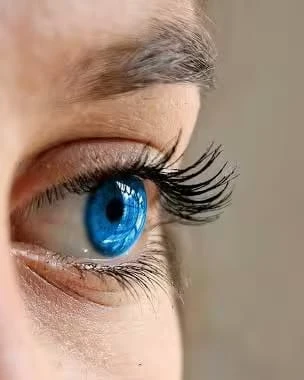 BADSHI96 BLUE EYE CONTECT LENS WITH FREE CASE PACK OF 01