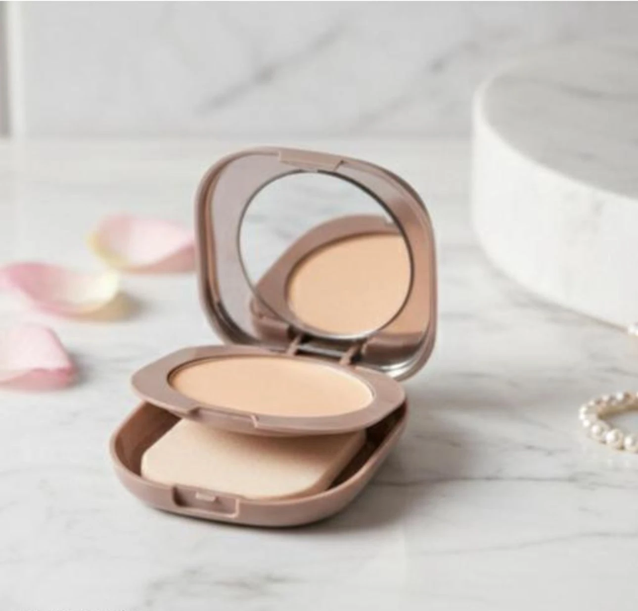 BK SKIN FLAWLESS COMPACT POWDER