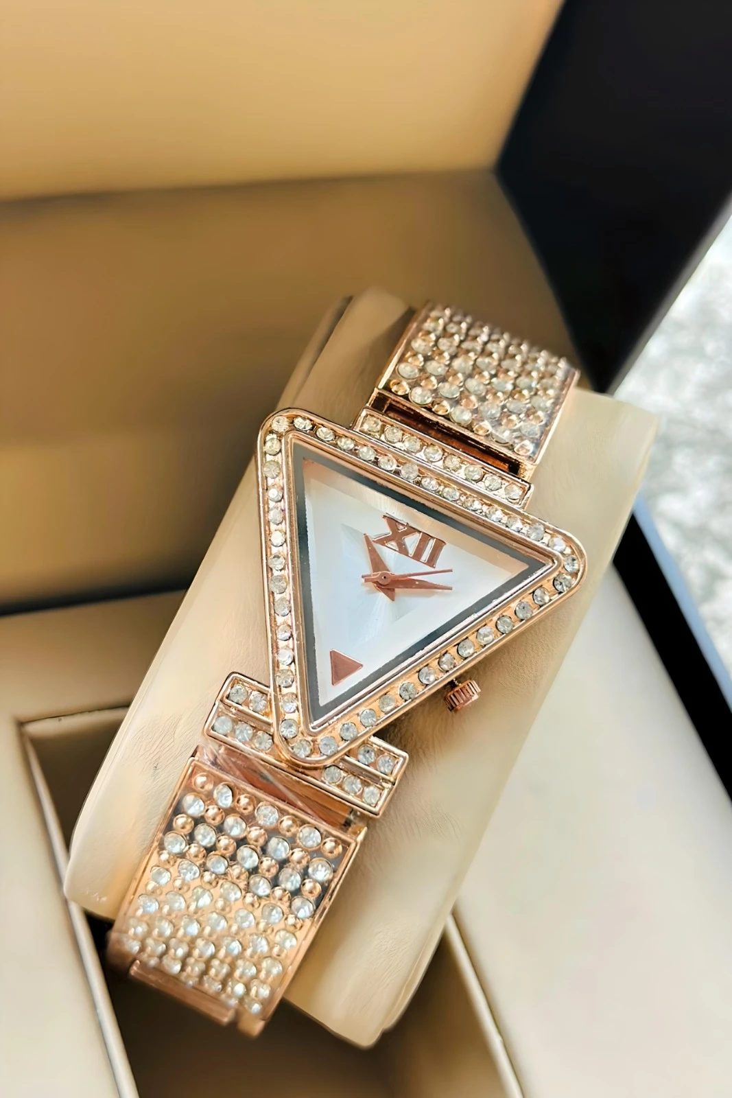Women stylish watch
