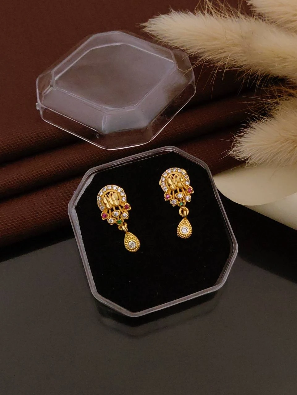 Ad micro daily use Ear rings tops