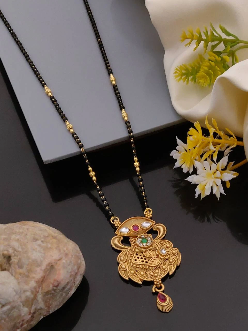 Mate Rajwadi polish Short Mangalsutra