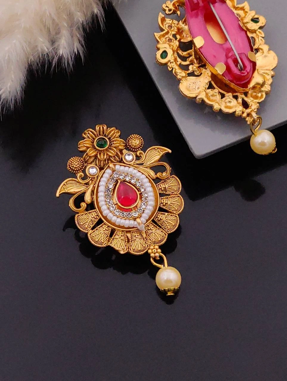 New Design mate Rajwadi polish Saree Pin