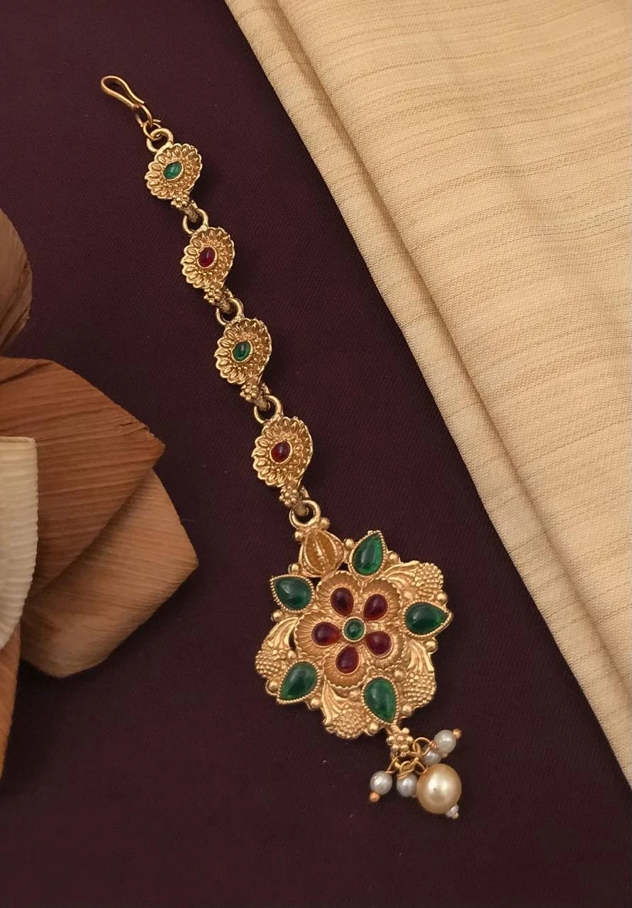 New design mate Rajwadi polish mang tikka