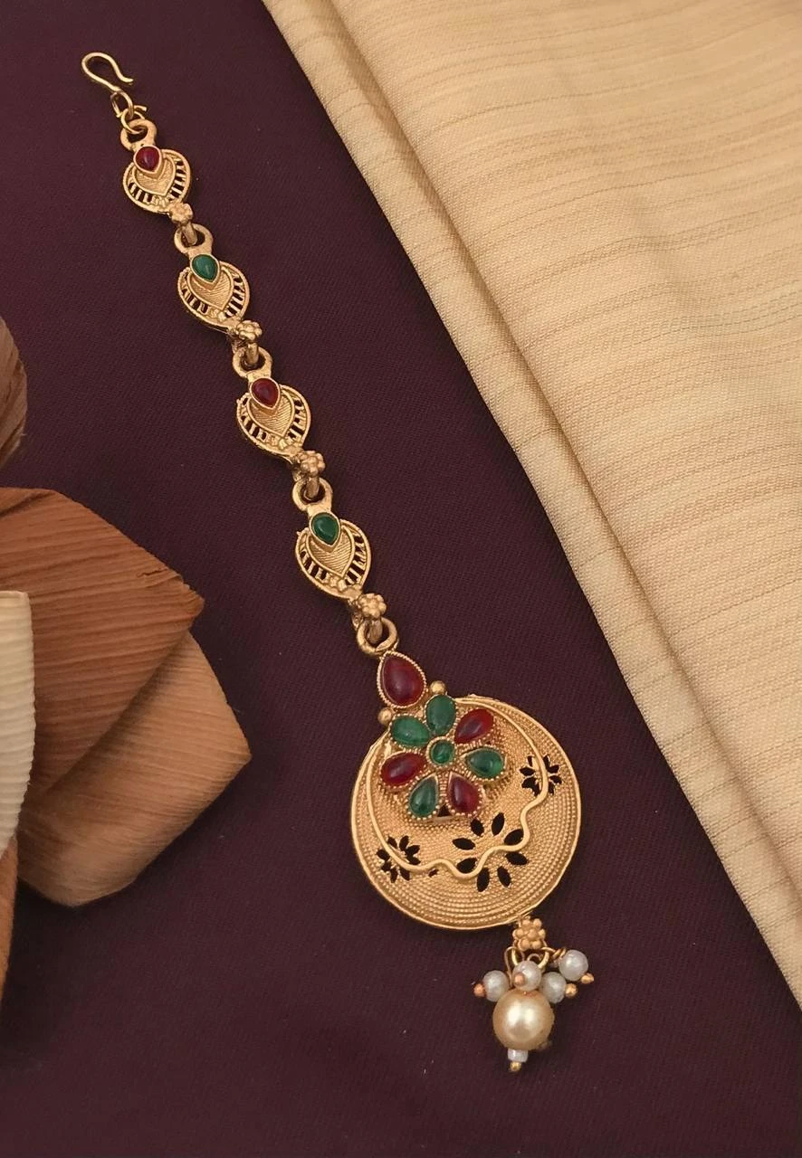 New design mate Rajwadi polish mang tikka