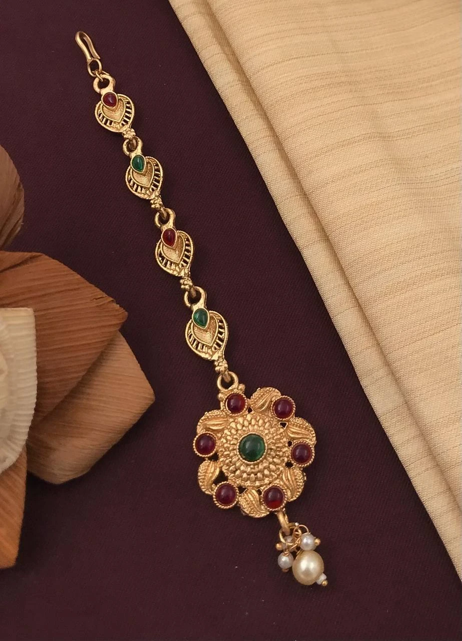 New design mate Rajwadi polish mang tikka