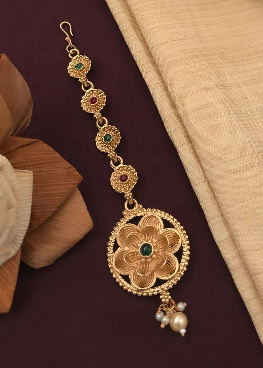 New design mate Rajwadi polish mang tikka