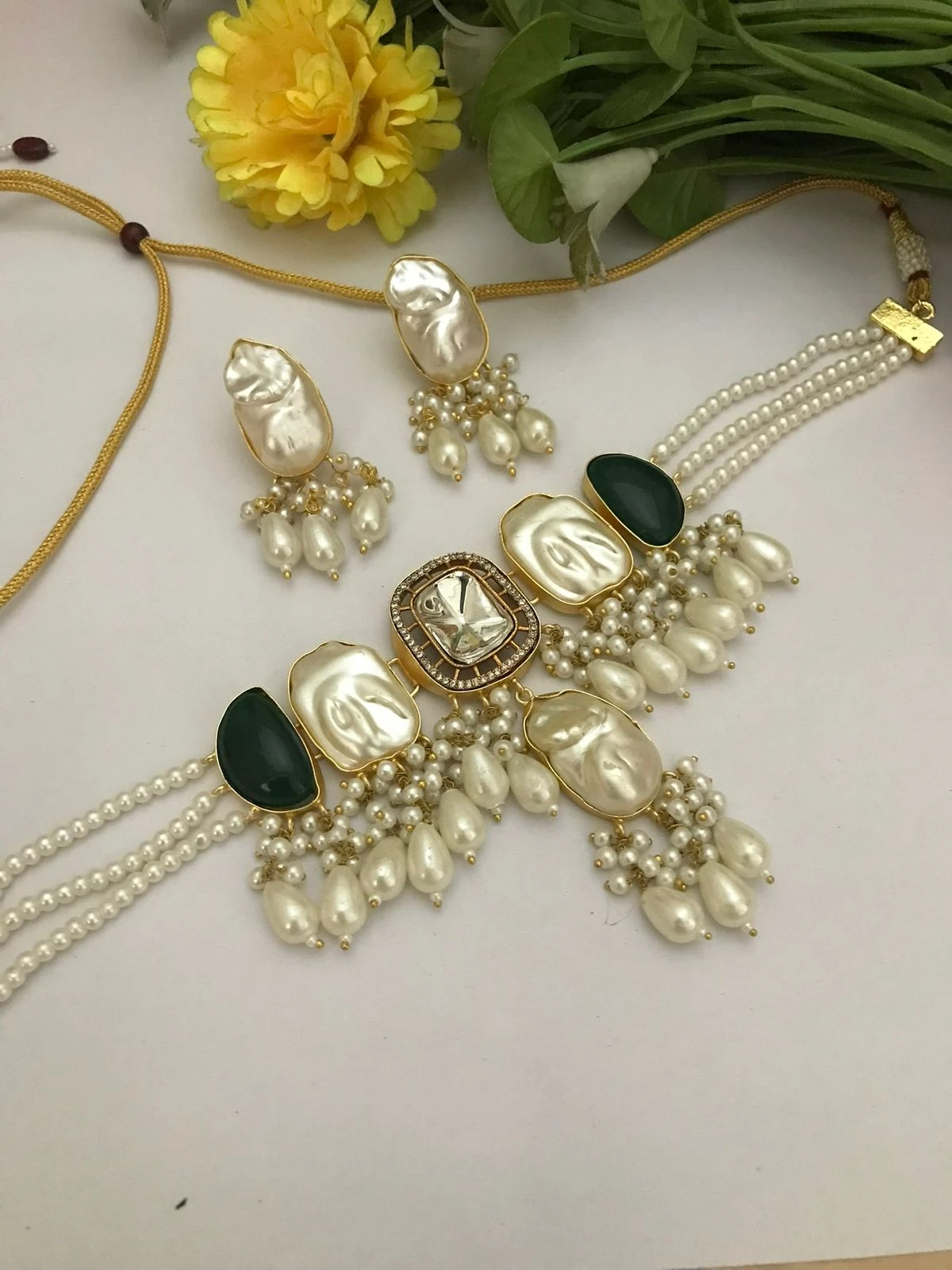 artificial jewellery