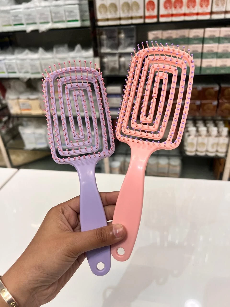 HAIR BRUSH