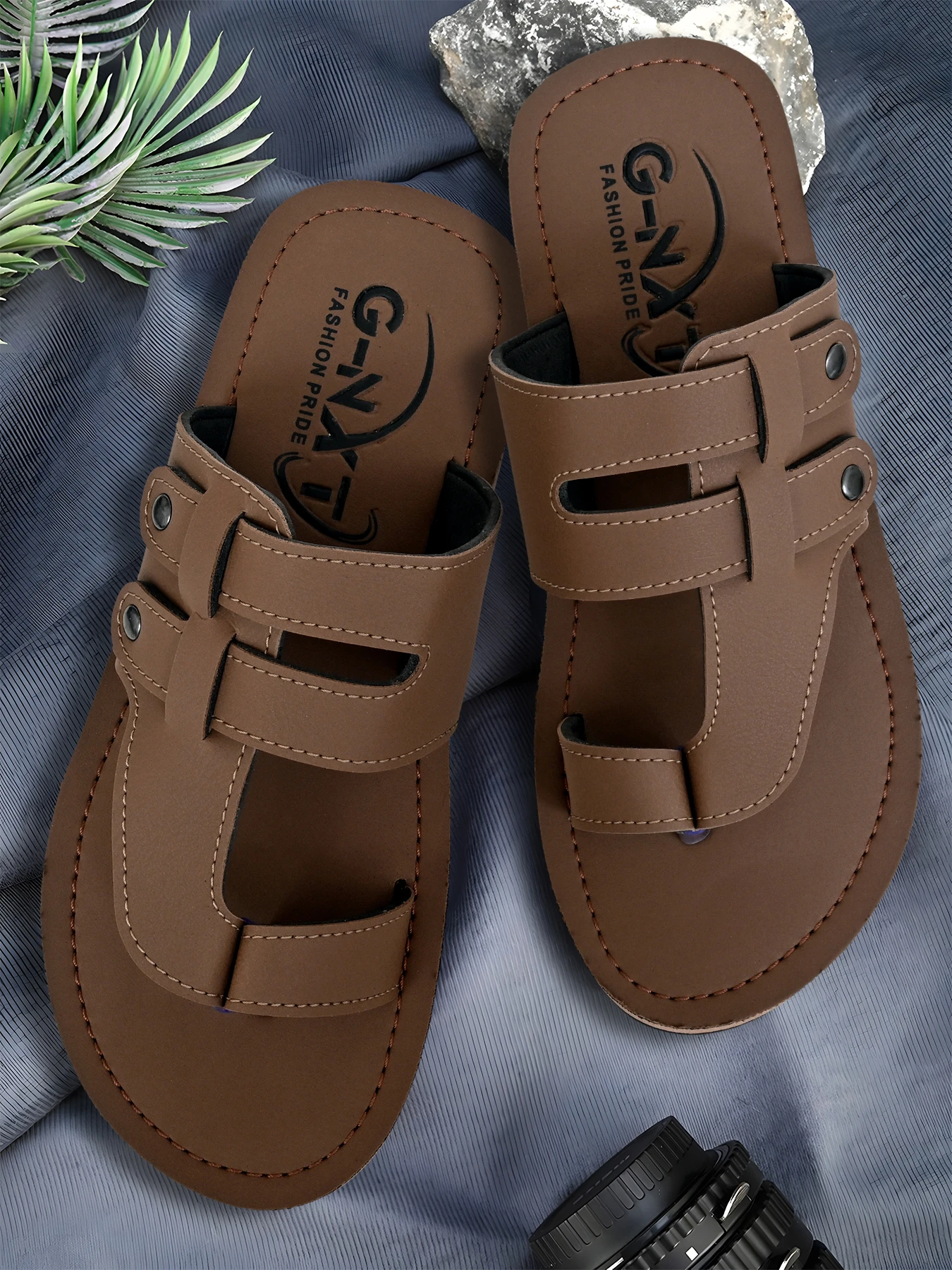 Unique and stylish casual mens slippers