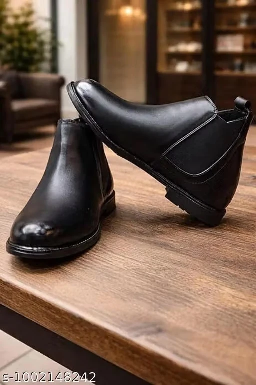 Big liner boots for boys