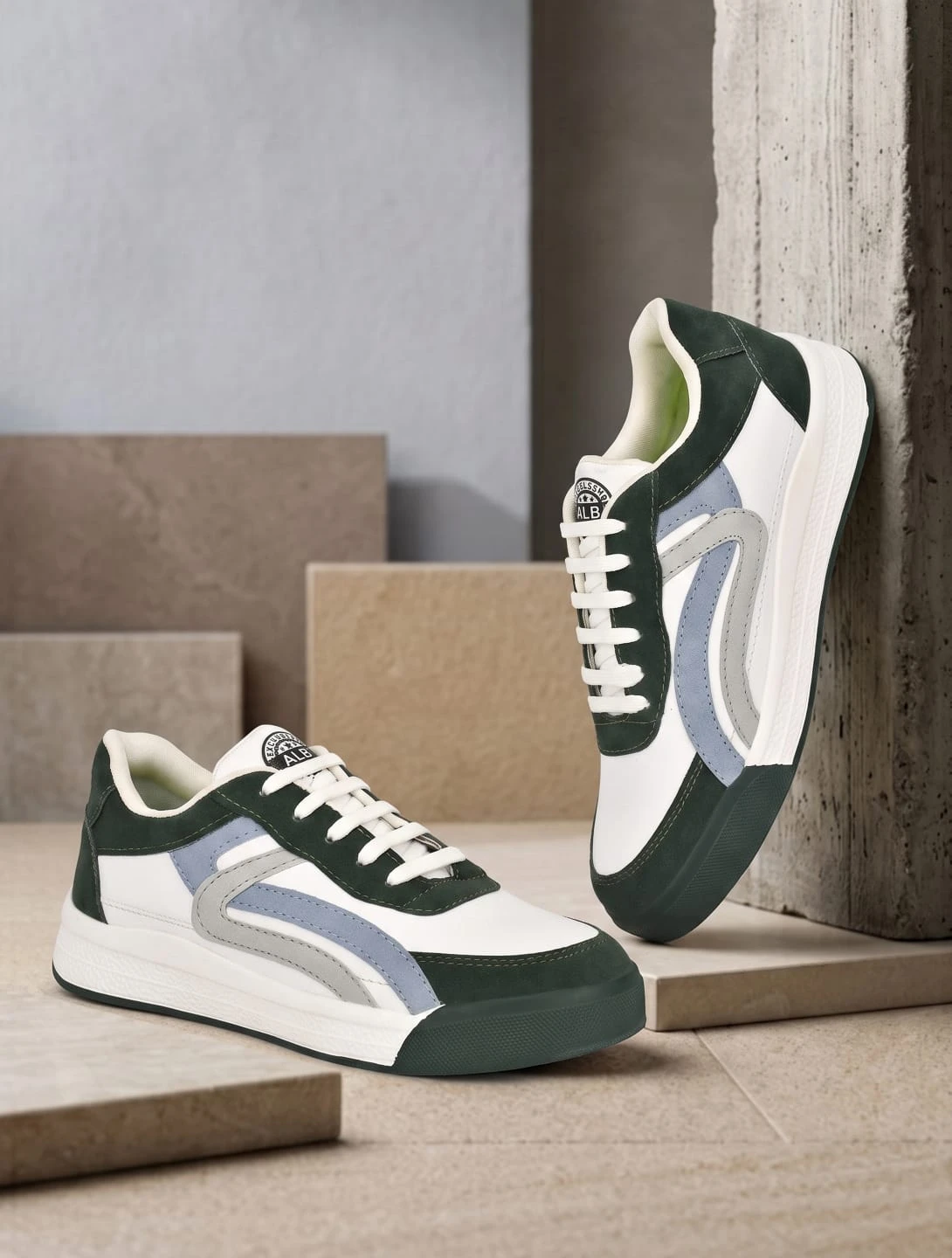 Men’s White & Dark Green Casual Sneakers with Light Blue Accent – Stylish Lace-Up Shoes