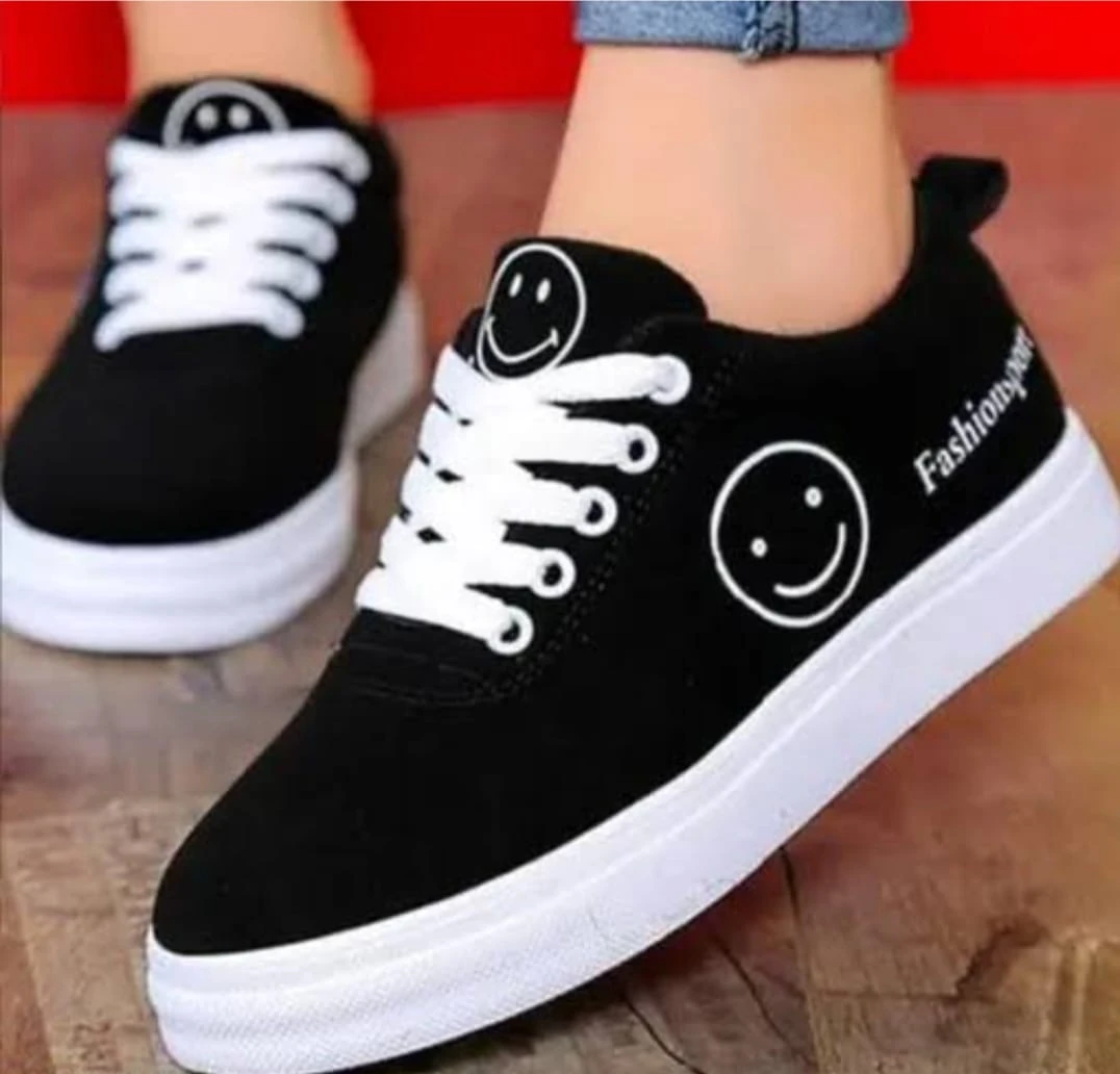 DK FOOTWEAR